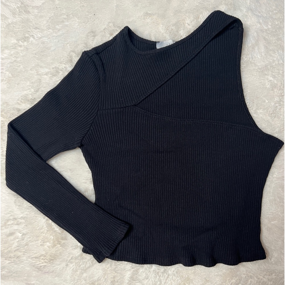 Lush off shoulder long sleeve